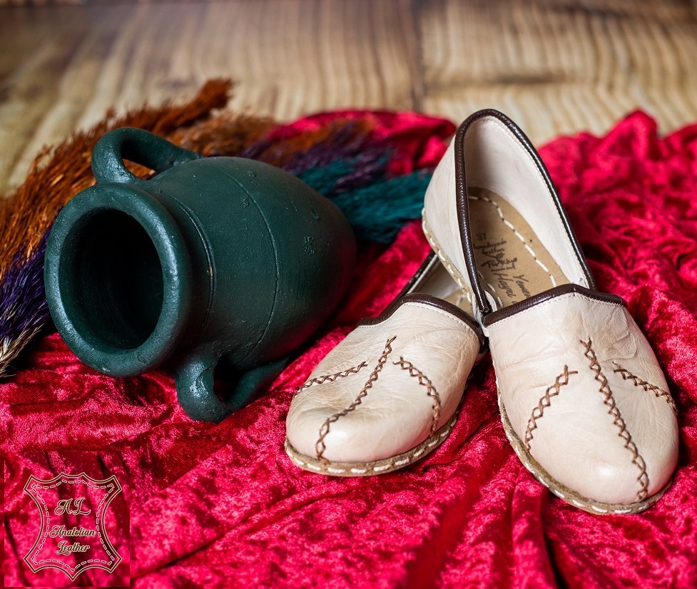 Turkish Genuine Leather Handmade Women Yemeni Shoes Natural Beige